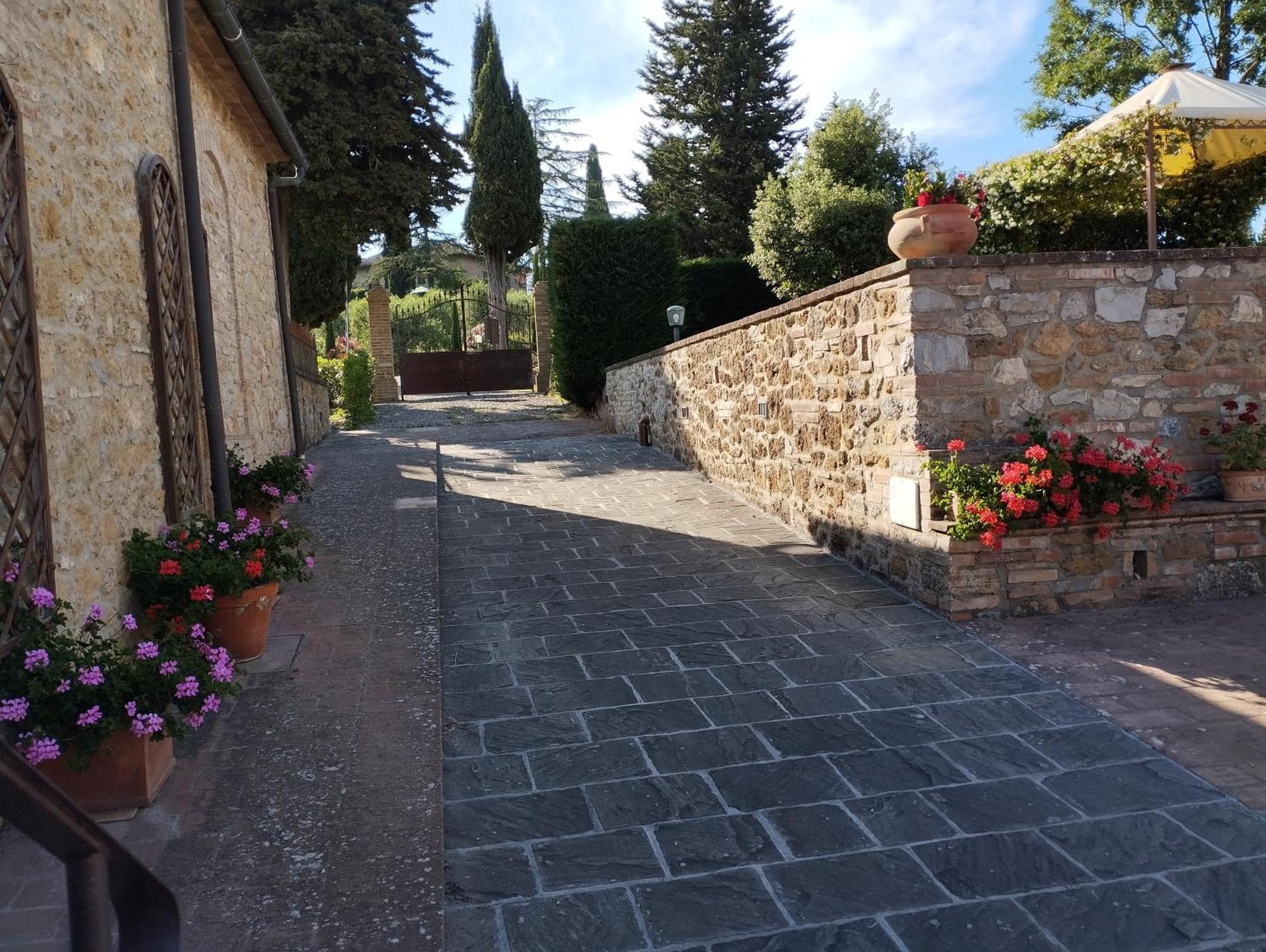 Rocca Degli Olivi Bed & Breakfast San Gimignano Bagian luar foto